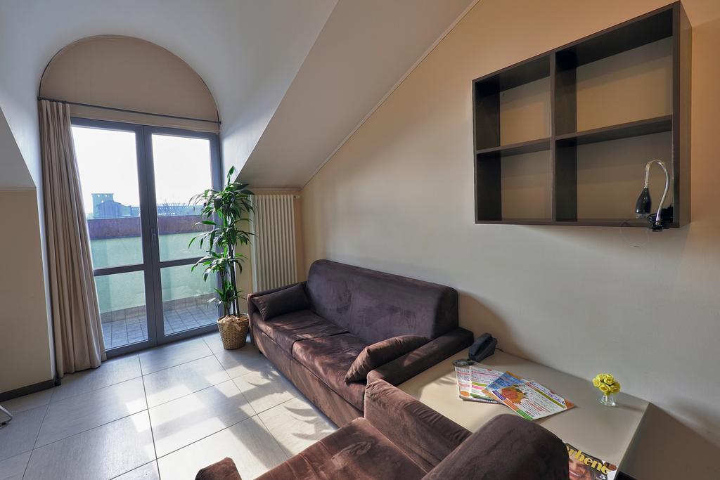 Residence La Sfera Pavia Exteriör bild